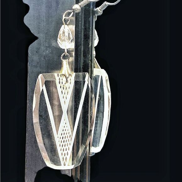 Vintage Victorian crystal dangling earrings engraved pierced 3” long - Picture 5 of 5